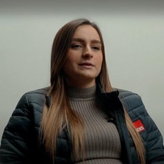 Ellouise Woodruffe's Howdens headshot against a plain background.